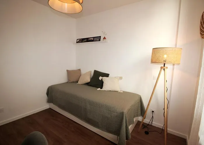 Διαμέρισμα Belle Maison De Ville, T3, A Pied St Charles *