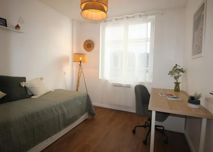 Belle Maison De Ville, T3, A Pied St Charles Μπιαρίτζ