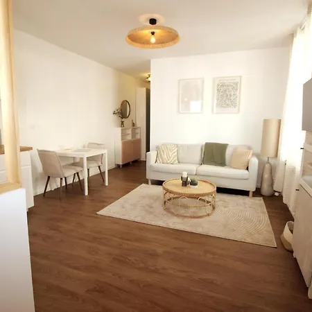 Belle Maison De Ville, T3, A Pied St Charles Apartment *