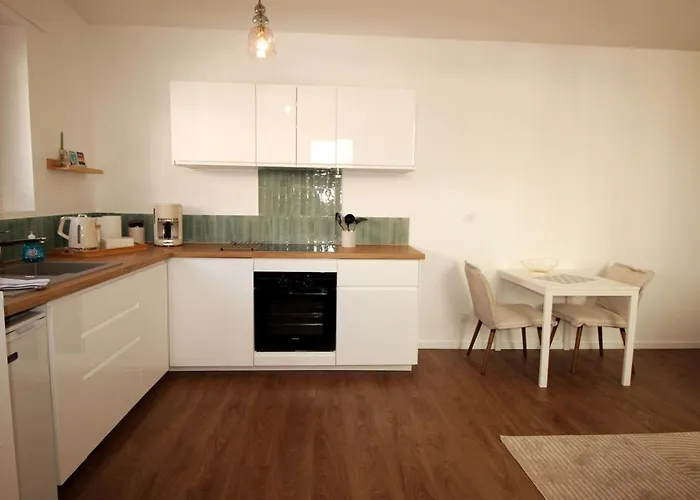 Belle Maison De Ville, T3, à Pied St Charles Biarritz